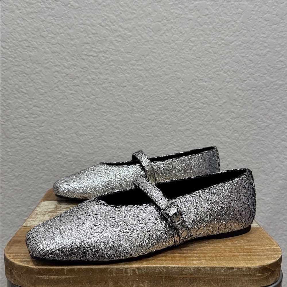 Katy Perry The Evie Silver Metallic Mary Janes Size 9.5 - Picture 4 of 7